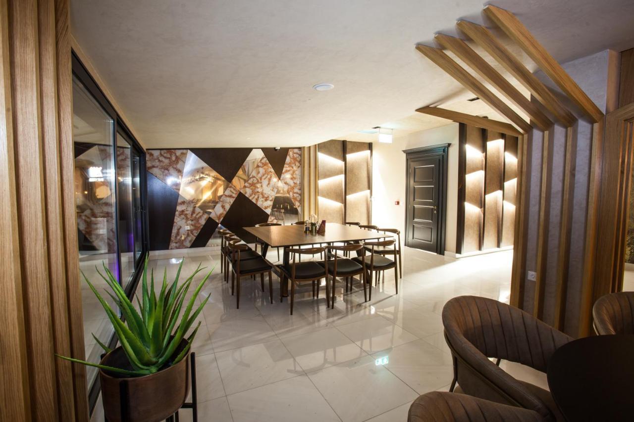 Hotel Sky Gevgelija Esterno foto The interior of the hotel