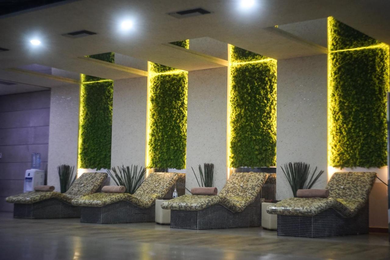 Hotel Sky Gevgelija Esterno foto The interior of the spa